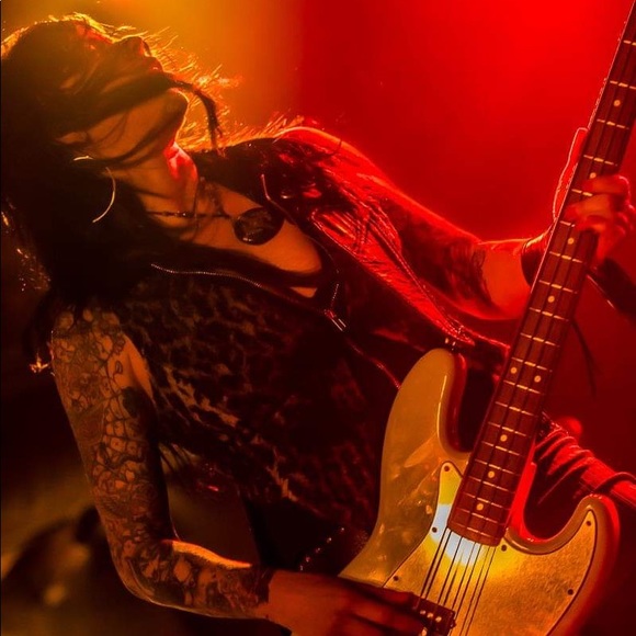 Meet your Posher, Karen - Picture 1 of 1